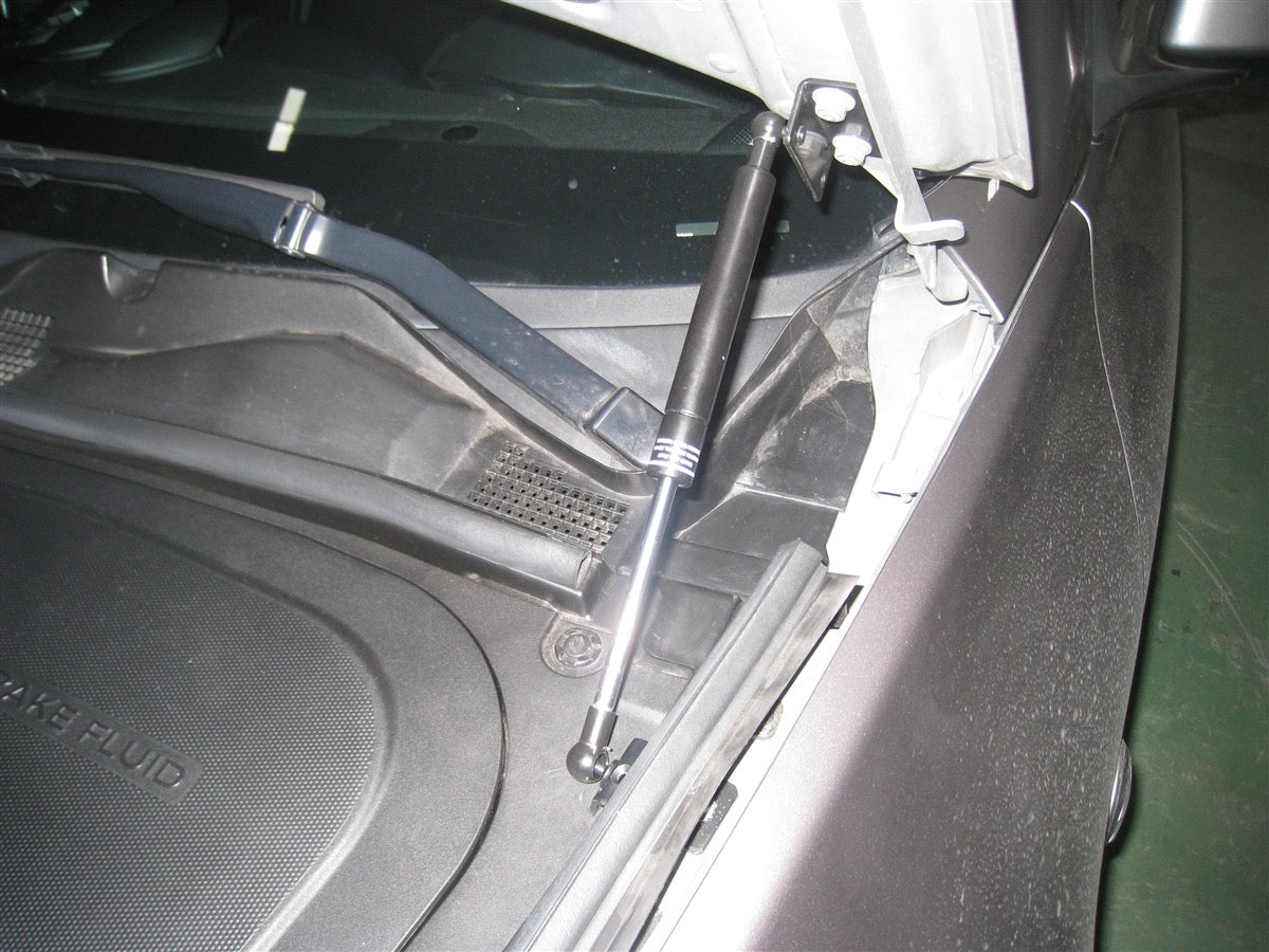 370Z Hood Strut Damper Kit | Black Edition