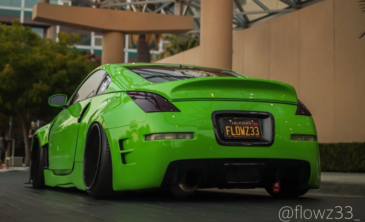 350Z MAG-V2 Style Side Skirts | Polyurethane Construction