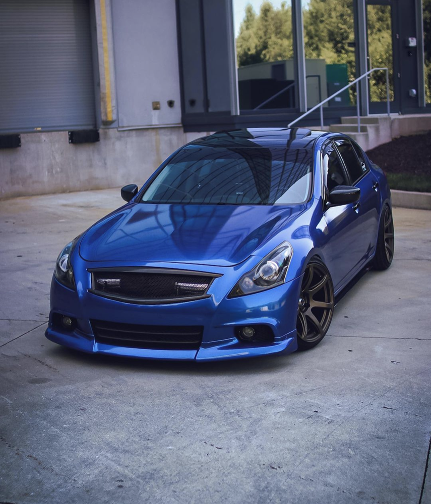 G37 Sedan Carbon Fiber Mesh Grill